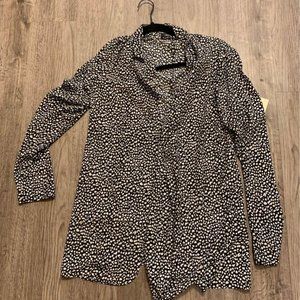 Women's blazer! Size small! Lauriebelle's brand! New with tags!